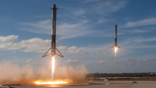 Czego uczy nas Falcon Heavy?