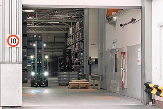 Czołowe wózki widłowe STILL w zakładzie REHAU Automotive