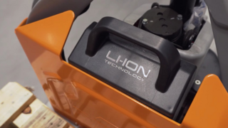 K-Flex: dostosowane wózki i baterie Li-Ion