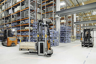 Technologie automatyzacji są wystarczająco rozwinięte, by AGV mogły bezpiecznie współpracować z wózkami prowadzonymi ręcznie.