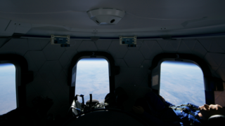 Panoramiczne okna kapsuły Blue Origin: New Shepard.