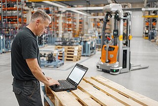 W centrum Centrum Doskonałości Automatyki Mobilnej KION pracuje w sumie około 350 ekspertów dobrze znających produkty spółek-córek Grupy, w tym STILL. 